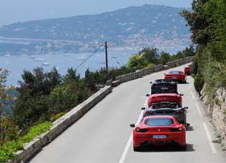 idee de seminaire a bord d'une voiture de luxe sur la Côte d'Azur