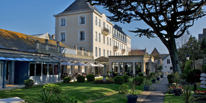 Grand Hôtel de Courtoisville & Spa
